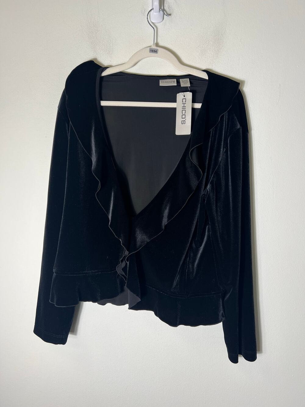 NWT Chicos Black Long Sleeve Velour Ruffle Cardigan Sz 3